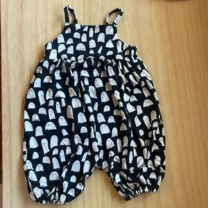 Kate Quinn Ghost Romper Jumpsuit Bamboo
3-6 Months Sleeveless